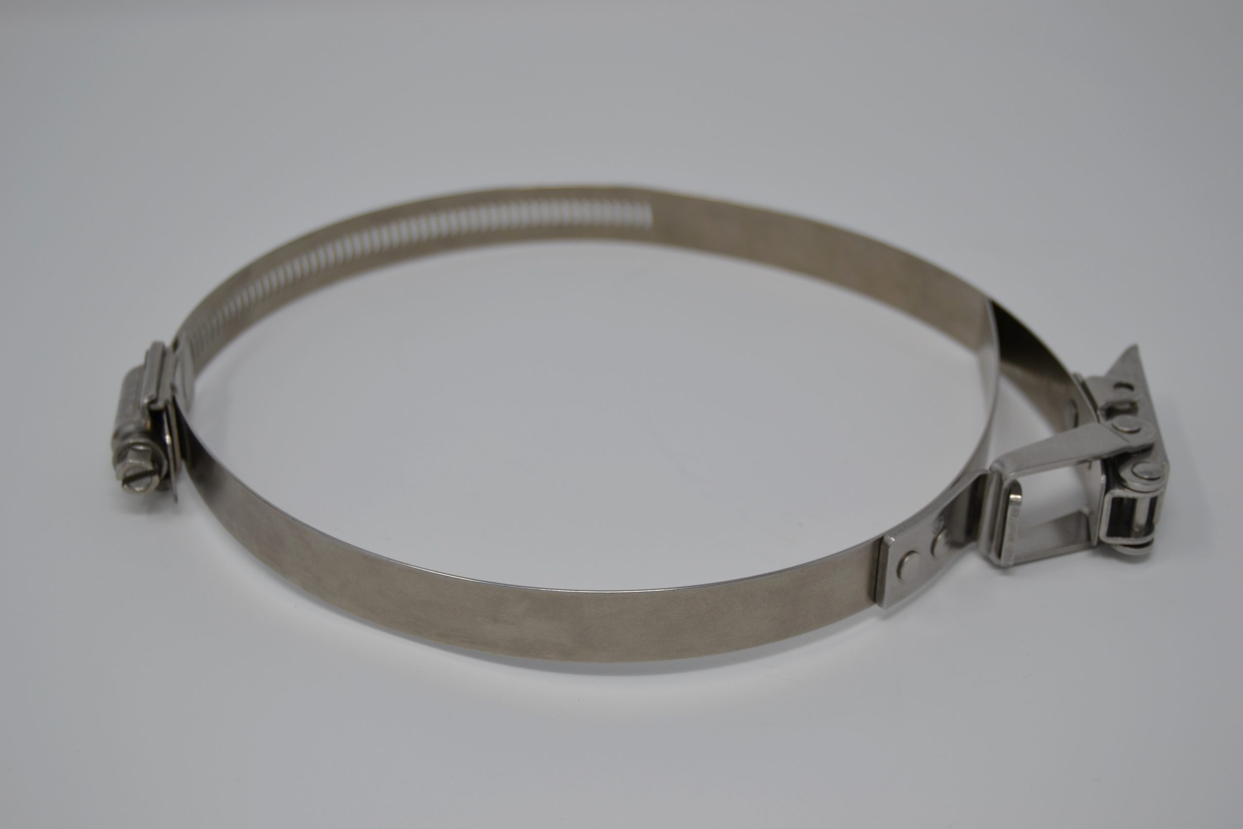 Clamp fastening collar
