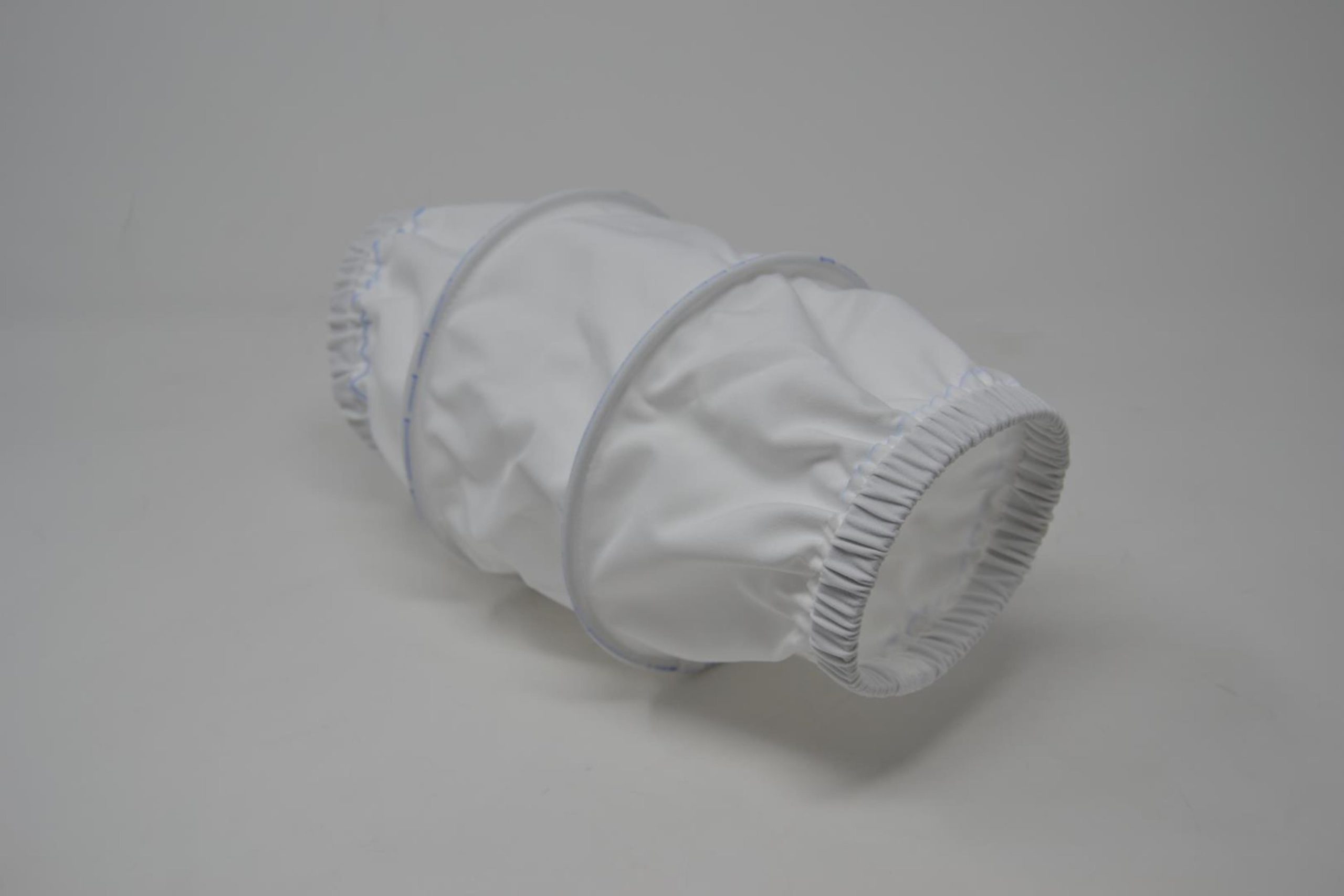 Inlet and outlet sleeves for plansichter