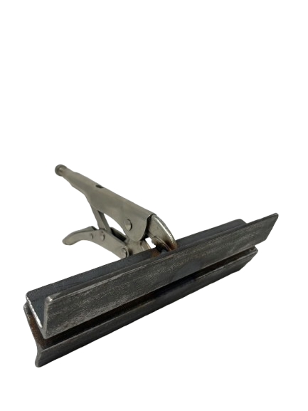 Canvas tension clamp